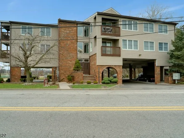 779 Riverside Ave #104, Lyndhurst Twp., NJ 07071