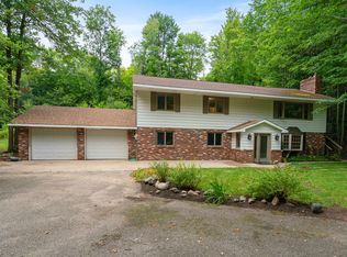 5627 Valley Rd, Alanson, MI 49706