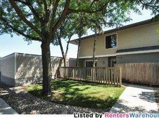 1230 Landmark Trl N, Hopkins, MN 55343