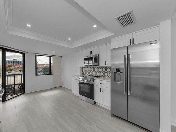 34-web-or-mls-Kitchen 2_07152025