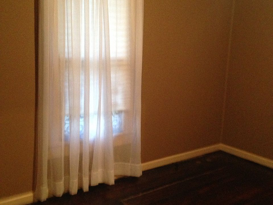 2nd image of 204 Hays Ave