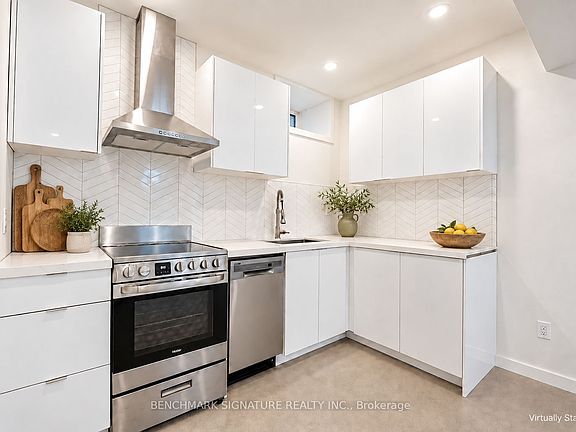 2nd image of 301 Euclid Ave