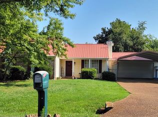 201 Edgewood Dr, Smyrna, TN 37167