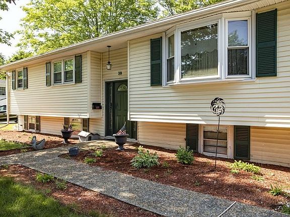 4th image of 39 Robbie Rd