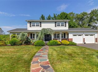 57 Wayne Ln, Tappan, NY 10983