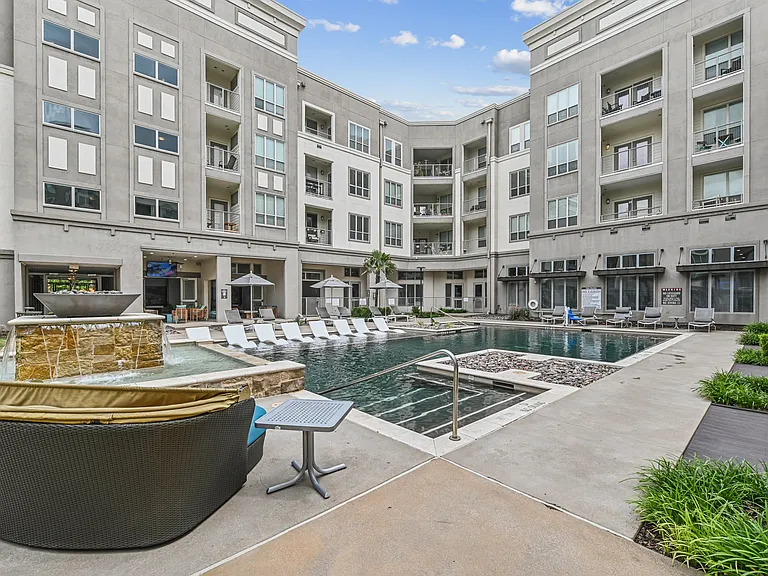 Summit at Stonebriar — Photo 7