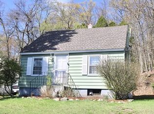 1 Crillon Rd, Worcester, MA 01605