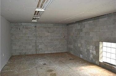 5th image of 3694 Brownsville Rd