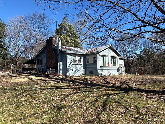 3rd image of 1247 Cloyds Church Rd