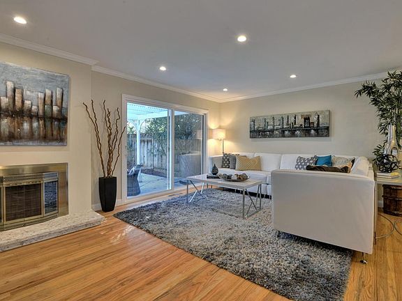 3rd image of 10786 Willowbrook Way