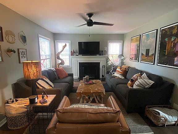 4th image of 15073 Regina Ave