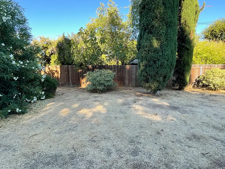 1336 Alder Pl — Photo 17