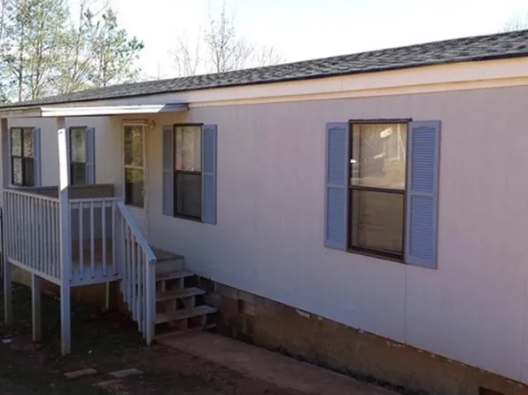 151 Oakridge Dr, Cleveland, GA 30528