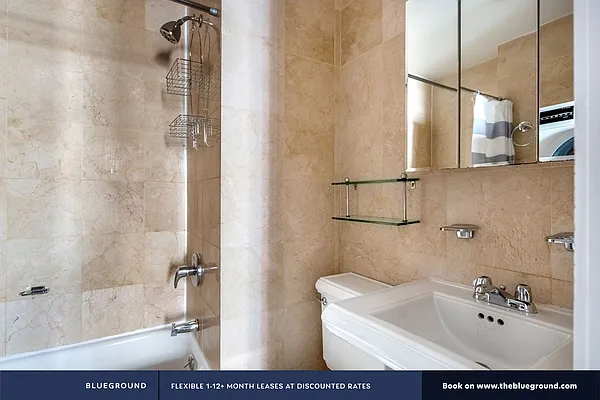 Rented by The Blueground | media 275