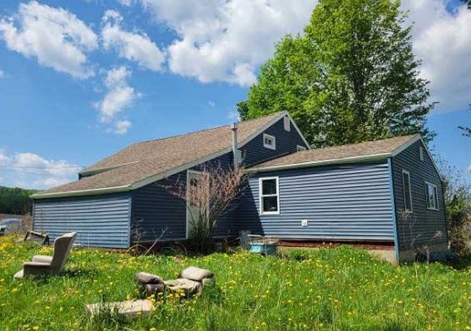 2nd image of 3633 Mutton Hill Rd