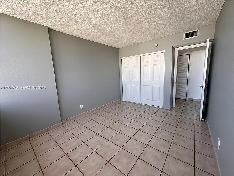 2025 NE 164th St #1008 — Photo 29