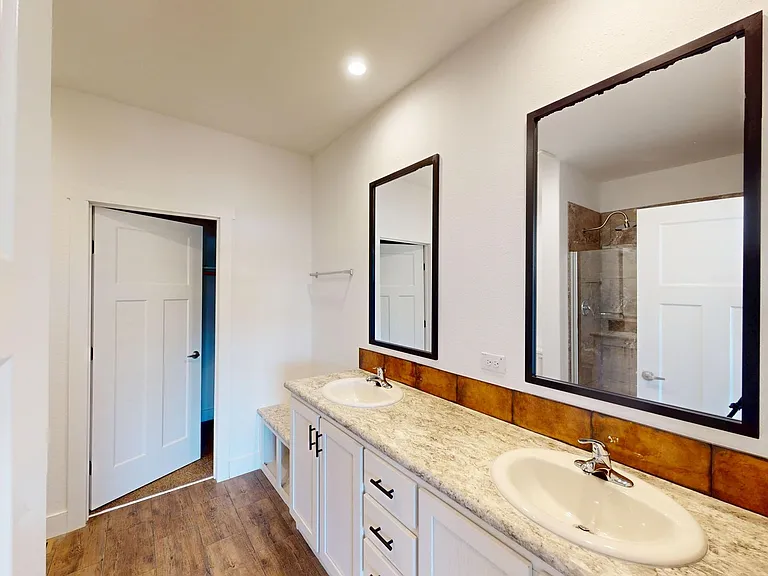 2070 Starbuck Ln — Photo 17