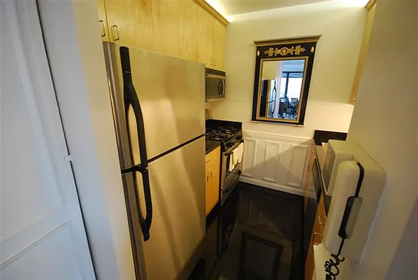 Sold by Luxury Habitat | media 1