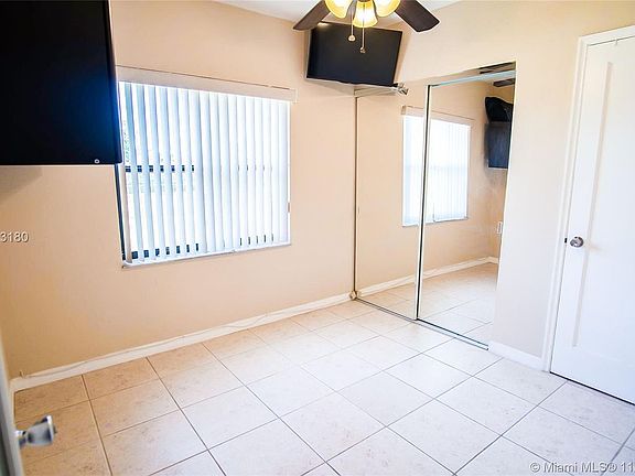 4th image of 14721 Lincoln Blvd