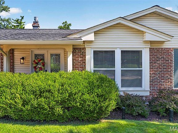 3rd image of 1045 Terracewood Cir