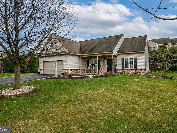 3rd image of 45 Thea Ct