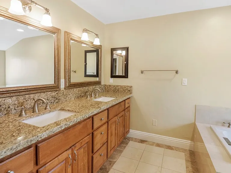 32722 Seven Seas Dr — Photo 31