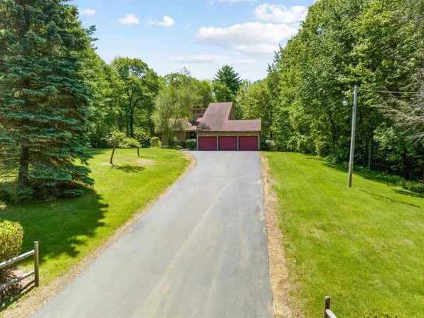 52 Meadow Lane, Belmont, NH 03220