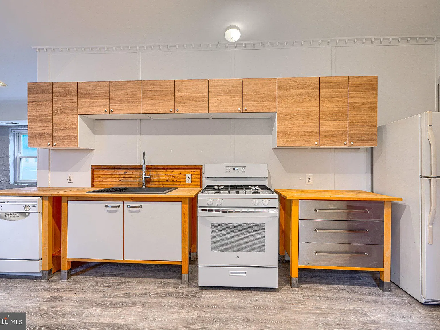 2 bed, 1.0 bath, 1250 sqft, $1,650 — Photo 4