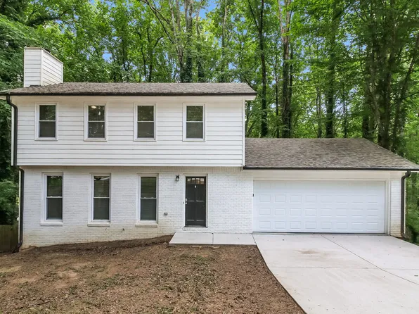 275 Oak St, Fayetteville, GA 30215