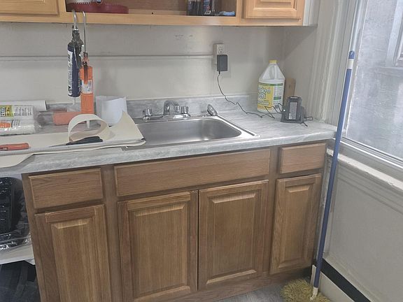 2nd image of 127 W 54th St APT 3