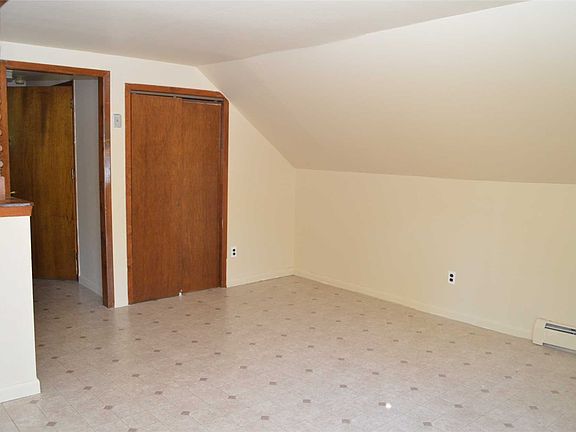 5th image of 56 Rexmere Ave