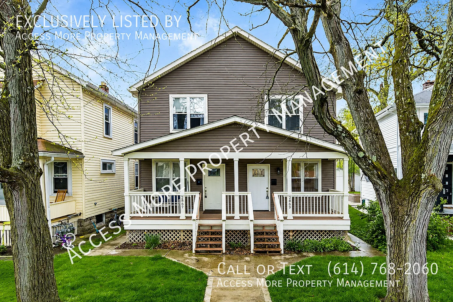 Awesome 3 Bed 1.5 Bath Duplex Off North High - Fenced Yard! — Photo 1