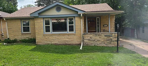 1629 S 48th St Photo 1
