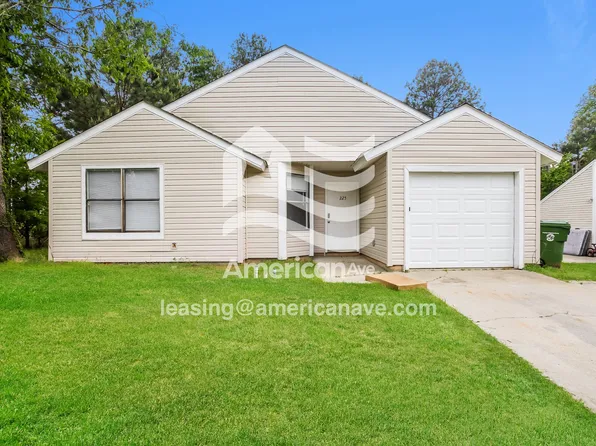 225 Auburnleaf Dr, Hopkins, SC 29061