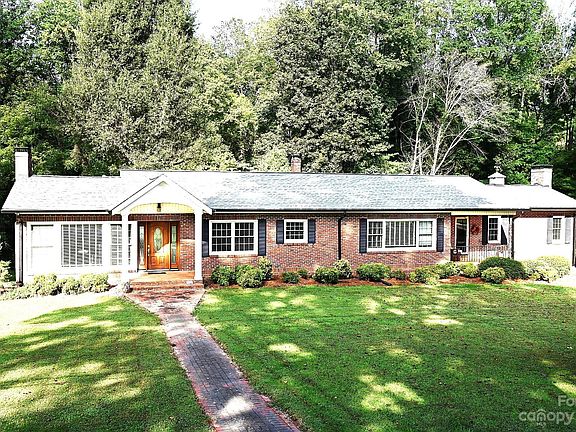 3rd image of 1318 Brentwood Dr
