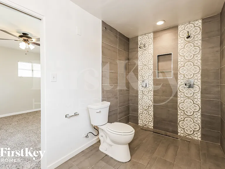 2025 W Campbell Ave — Photo 9