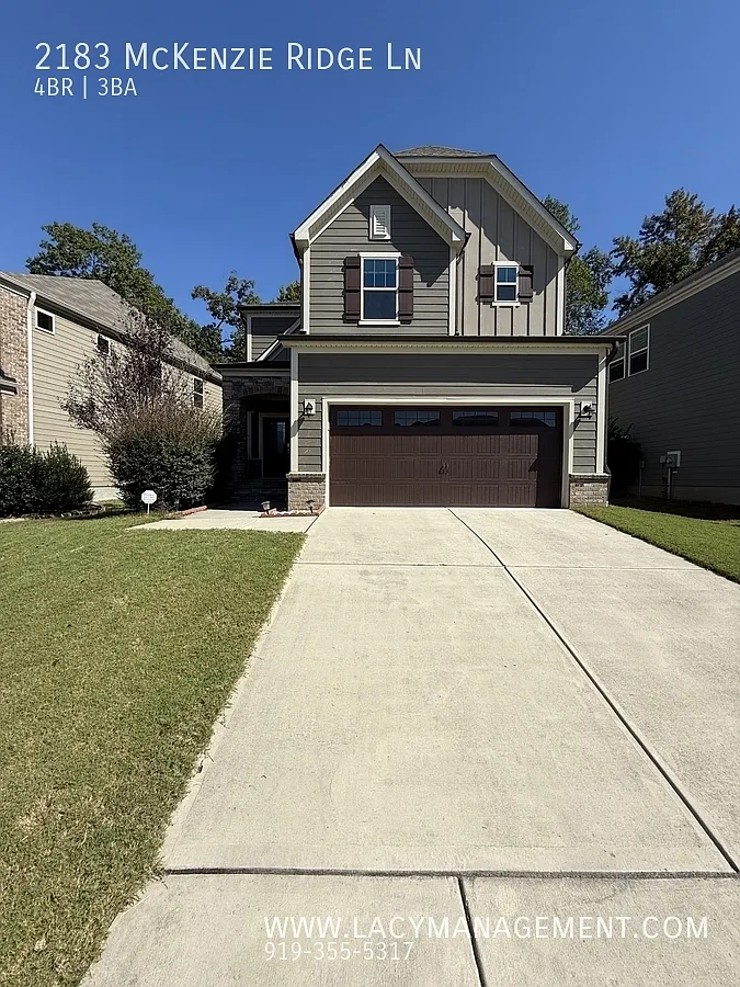 4 bed, 3.0 bath, 2588 sqft, $2,595 — Photo 1