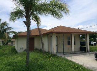 943 W 9th St, Riviera Beach, FL 33404