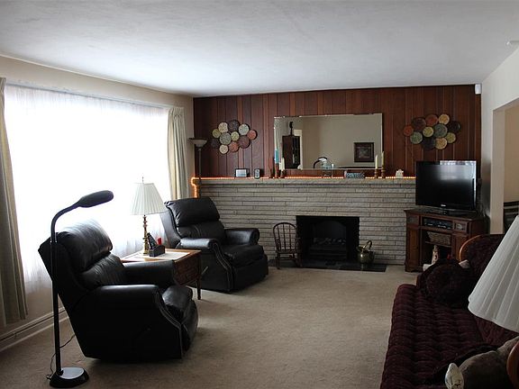 3rd image of 2327 Homewood Ave