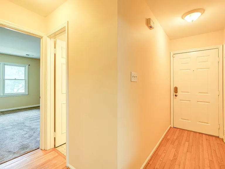 20649 Shadyside Way #B — Photo 5