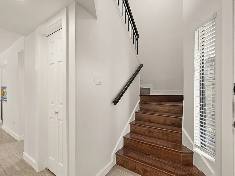 78 Morrow Dr — Photo 28