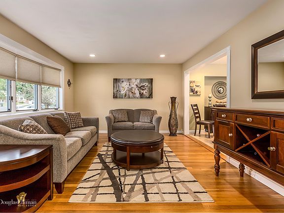 5th image of 3 Essex Pl
