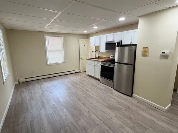 71 Water, 71 Water St #29, Hallowell, ME 04347