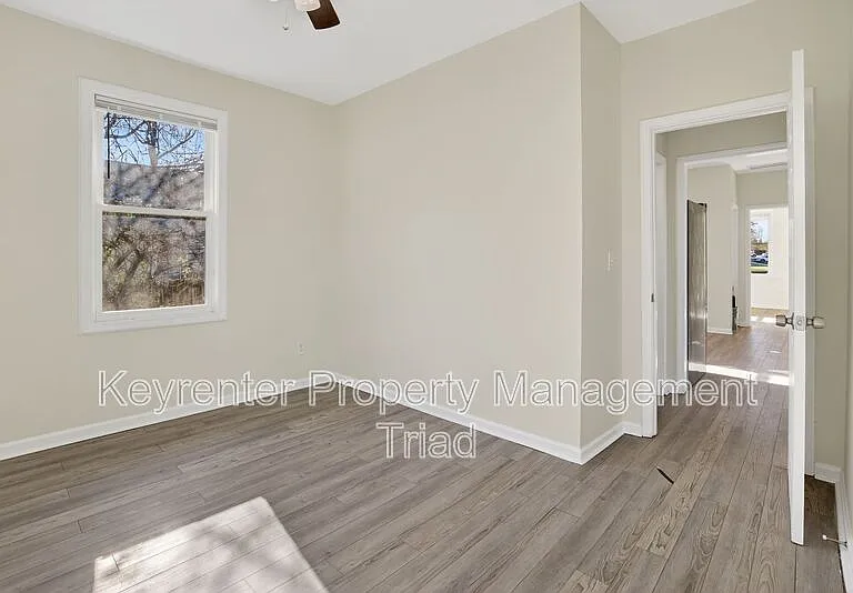 2405 Freeman Mill Rd — Photo 37