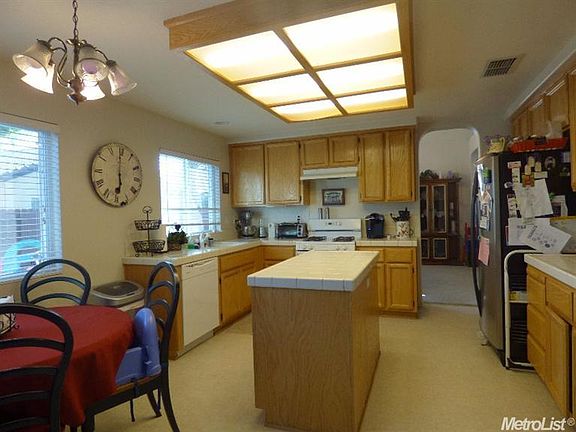 5th image of 3190 Half Moon Bay Cir