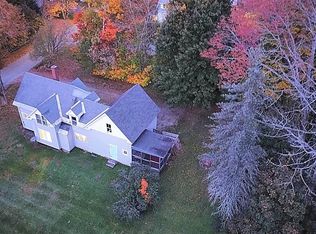 71 Maple St, Dexter, ME 04930