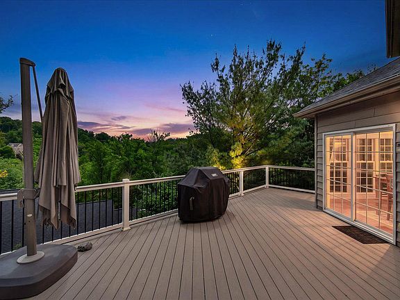 4th image of 9710 Woodfield Ct