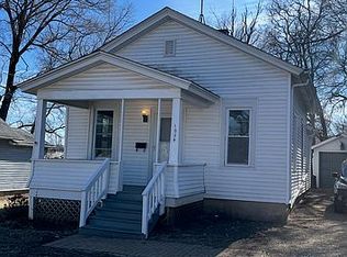 1034 Sill Ave, Aurora, IL 60506