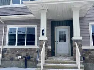 9 Renwyck Pl #1A, Spruce Grove, AB T7X3W1
