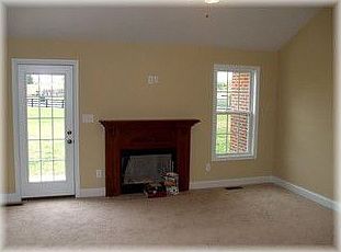 2nd image of 412 Fonso Cir
